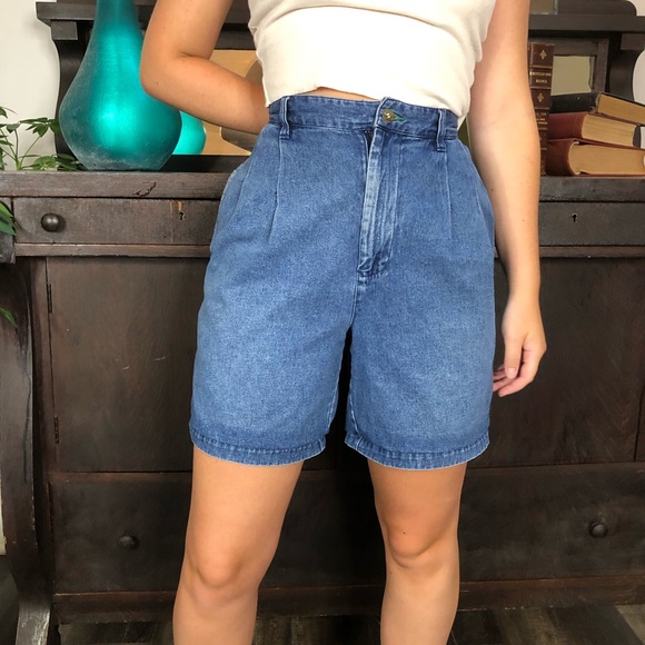 Tommy Hilfiger Pants - Vintage Tommy Hilfiger pleated jean shorts